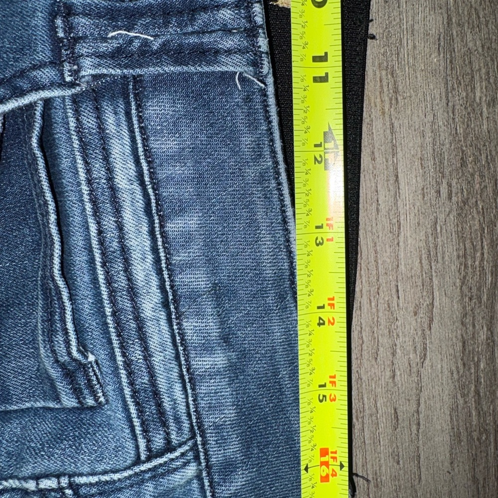 Democracy High Rise Jeans - Picture 7 of 9